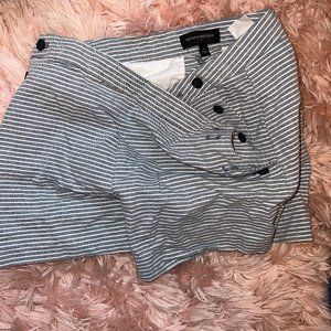 Banana Republic Blue and White button up shorts